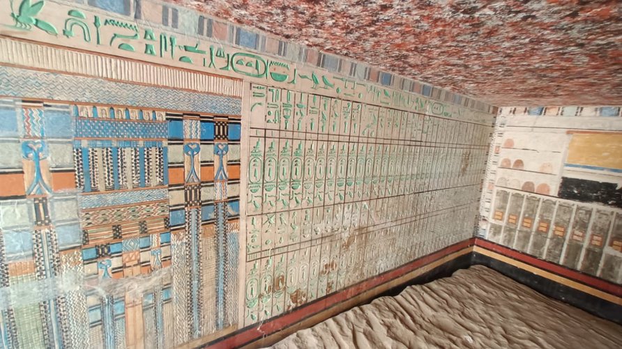 An archaeological discovery from the era of the Pharaohs: the tomb of a royal&nbsp;doctor